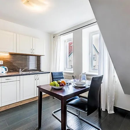 Apartment Dlouha